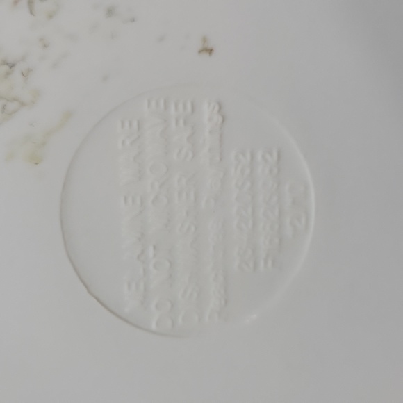 Lot of 3. Two Where the Wild Things are 3 section plates And Book. - Picture 11 of 16